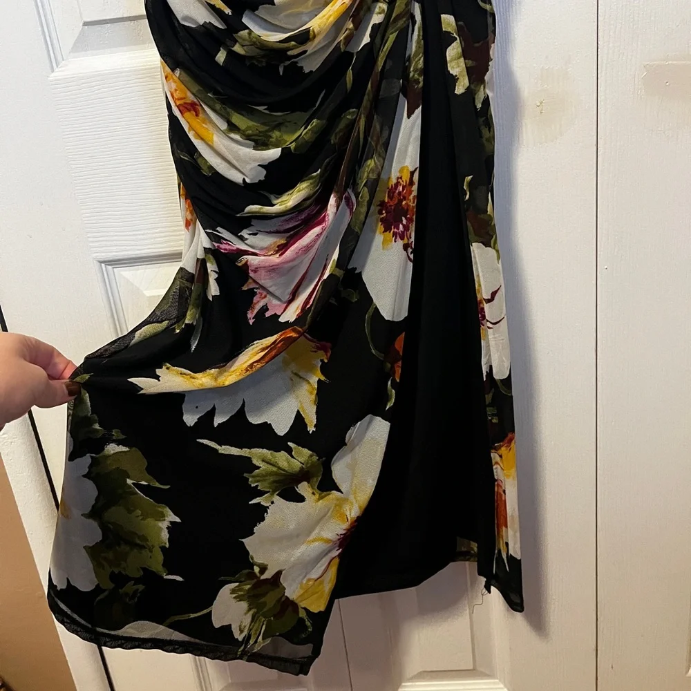Abercrombie & Fitch formal dress - Picture 2 of 13